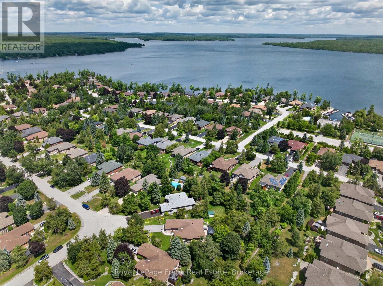 












64 ISLAND BAY DRIVE

,
Kawartha Lakes (Bobcaygeon),




Ontario
K0M1A0


