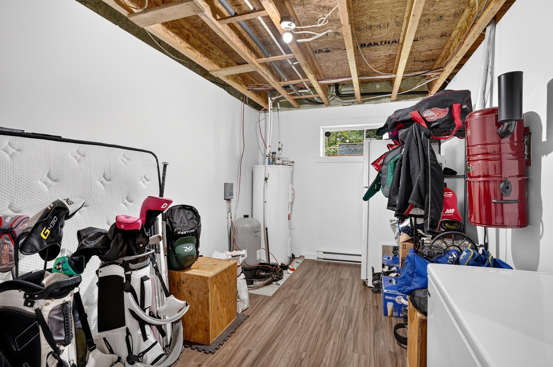 









565


Rue du Bouton-d'Or

,
Sainte-Sophie,




QC
J5J1T5

