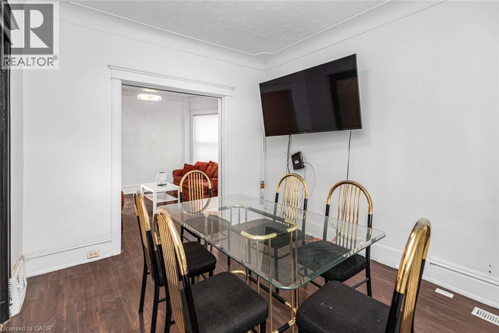 












39 ARTHUR Avenue N

,
Hamilton,




Ontario
L8L6C7

