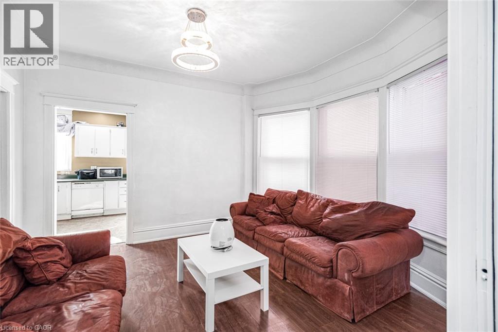 












39 ARTHUR Avenue N

,
Hamilton,




Ontario
L8L6C7


