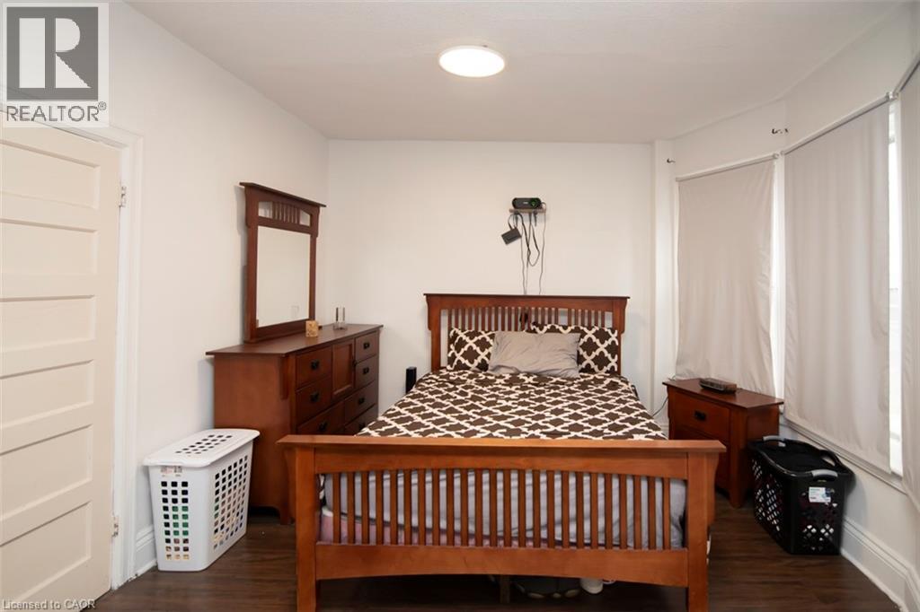 












39 ARTHUR Avenue N

,
Hamilton,




Ontario
L8L6C7

