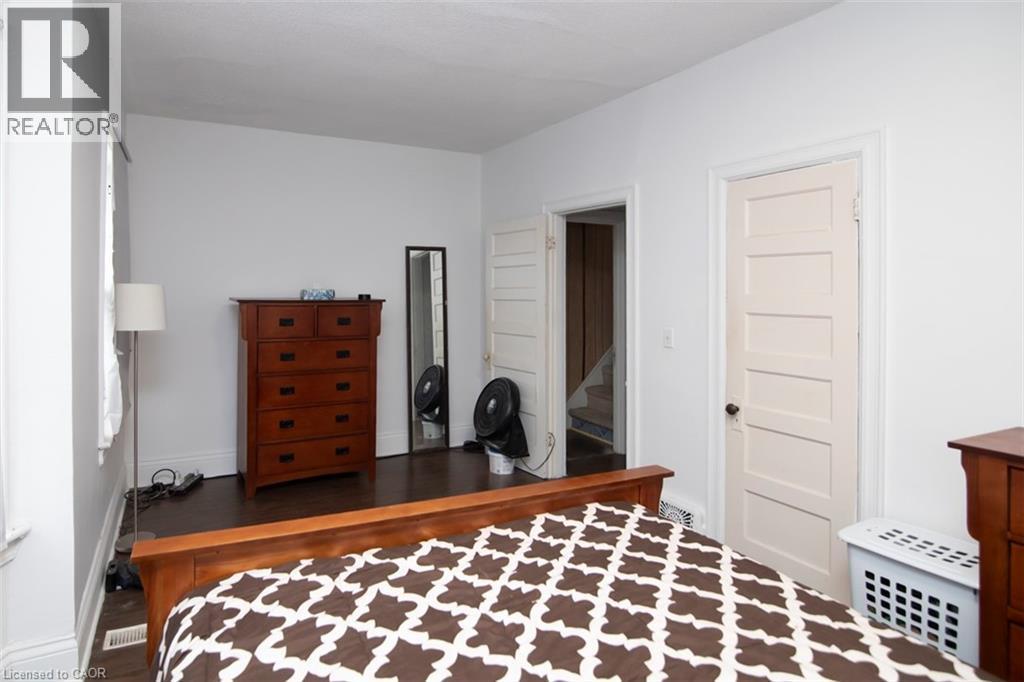 












39 ARTHUR Avenue N

,
Hamilton,




Ontario
L8L6C7

