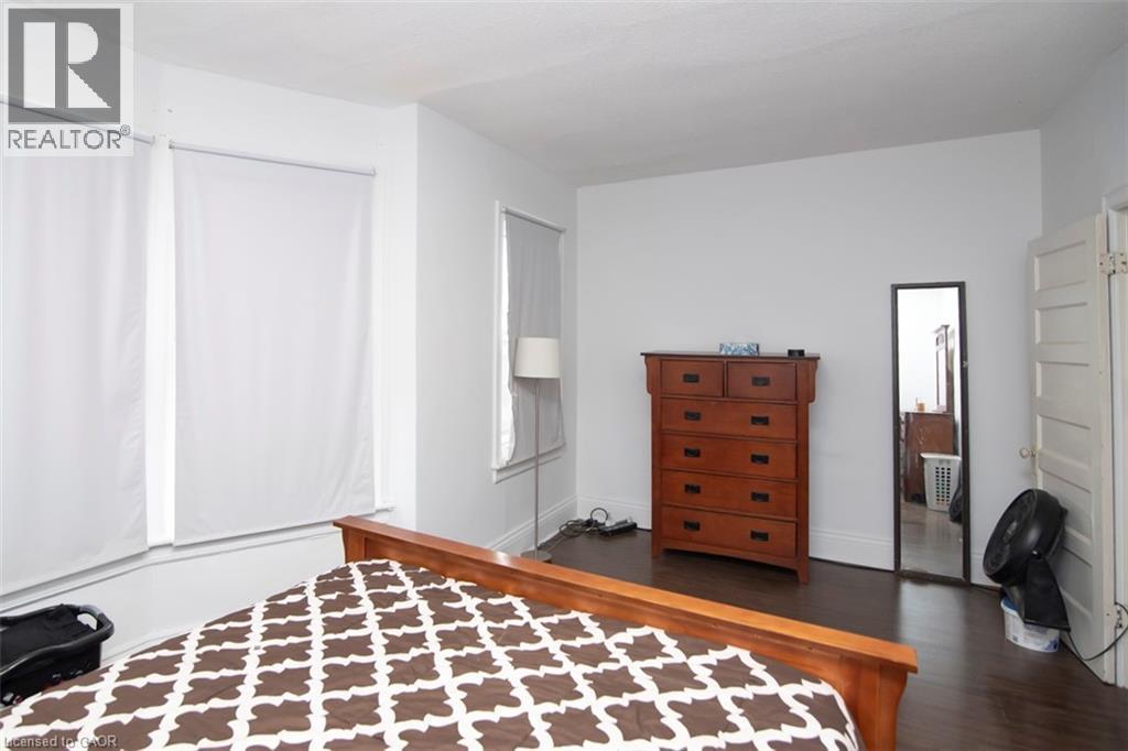 












39 ARTHUR Avenue N

,
Hamilton,




Ontario
L8L6C7

