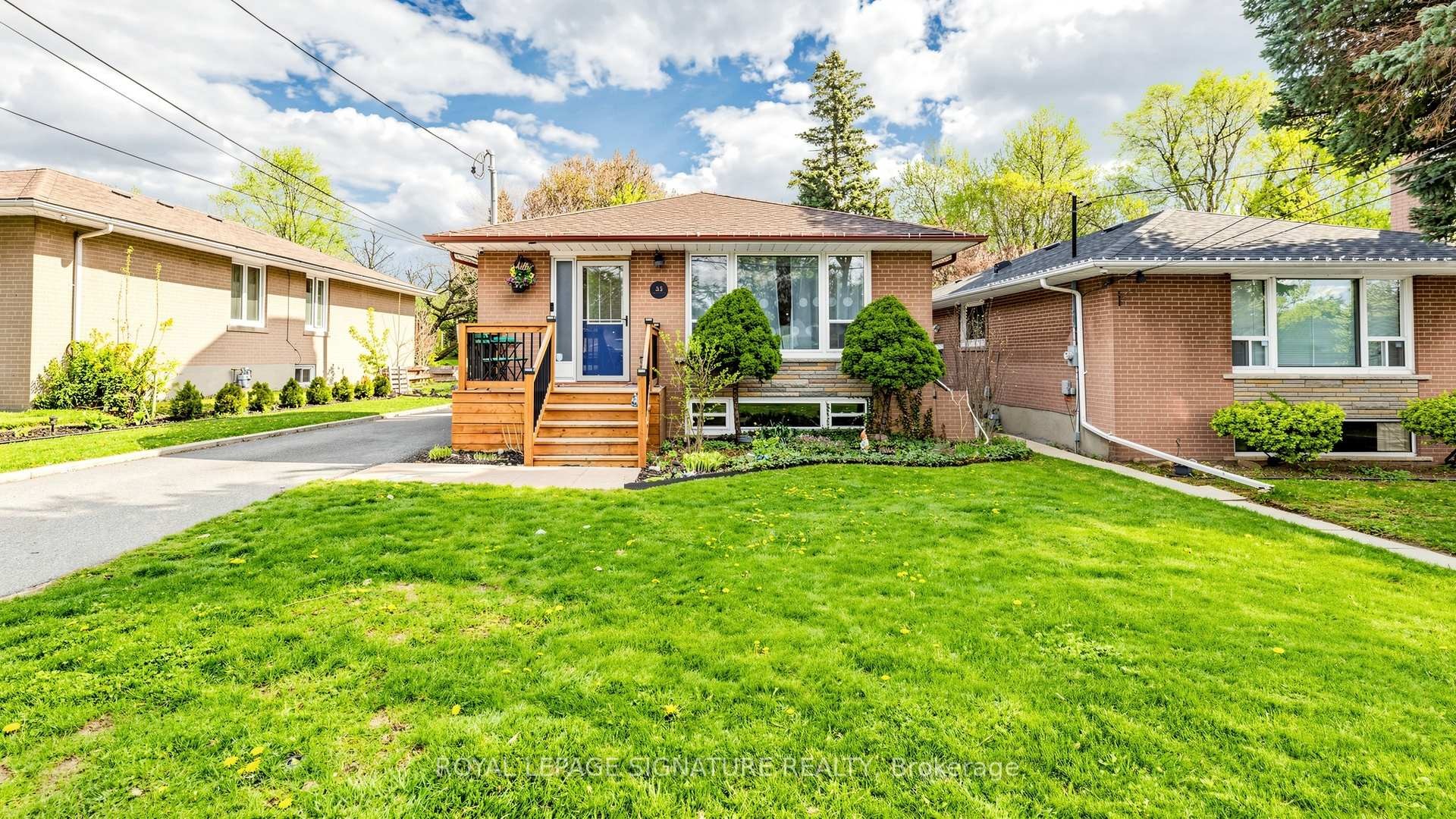 









33


Neapolitan

Drive,
Toronto,




ON
M1P 4B2


