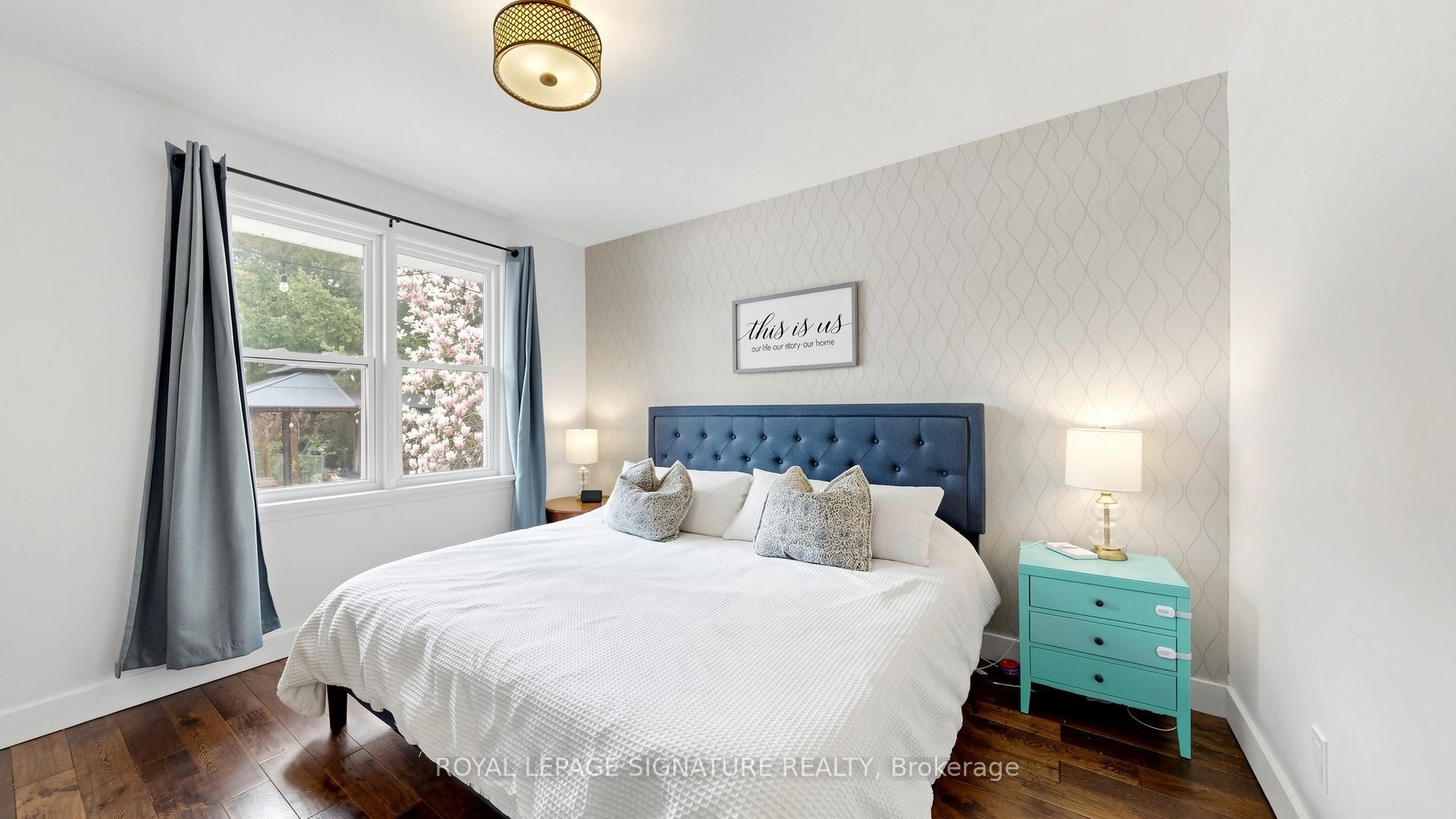 









33


Neapolitan

Drive,
Toronto,




ON
M1P 4B2


