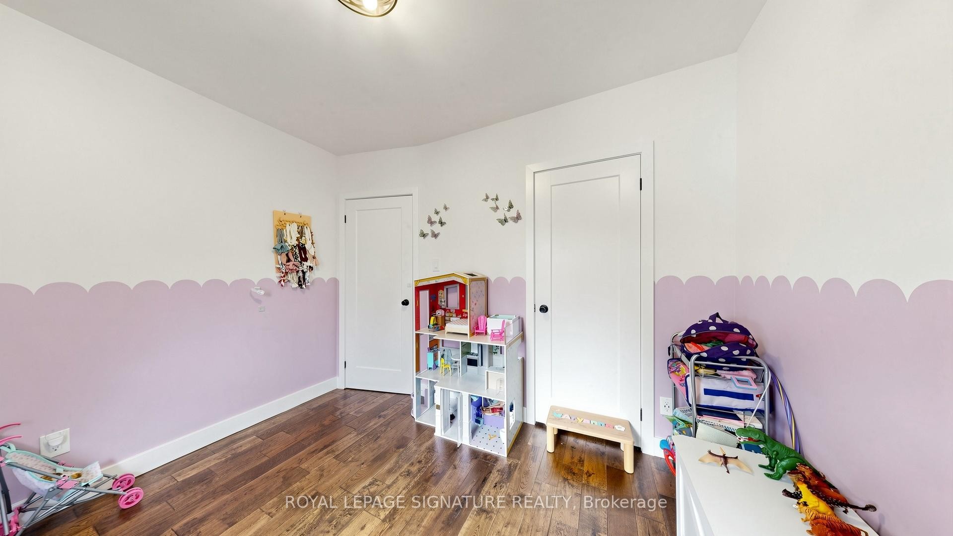 









33


Neapolitan

Drive,
Toronto,




ON
M1P 4B2

