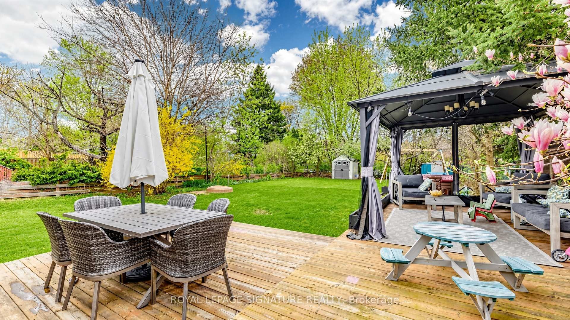 









33


Neapolitan

Drive,
Toronto,




ON
M1P 4B2


