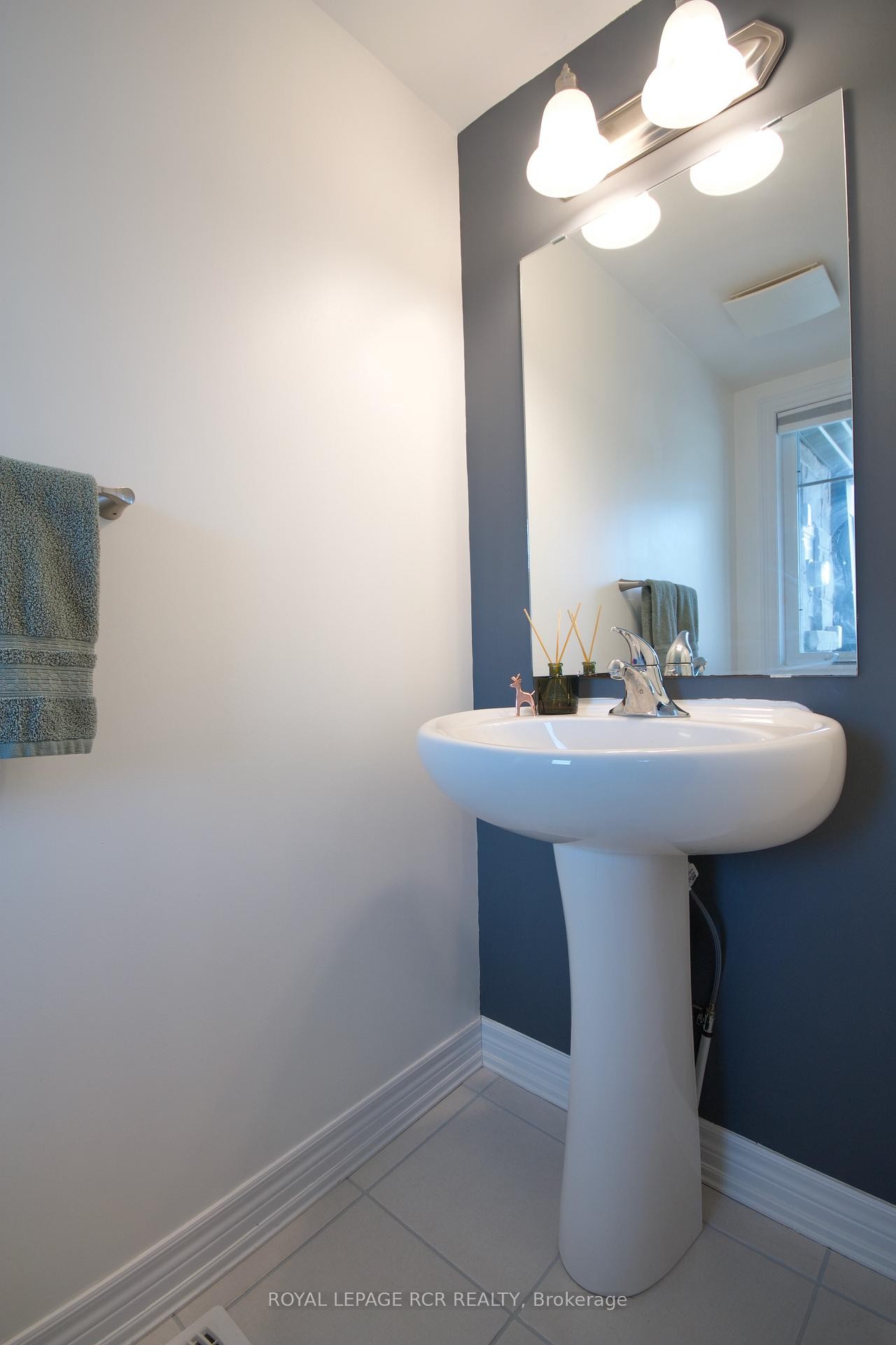 









124


Parkinson

Crescent, 27,
Orangeville,




ON
L9W 6X3

