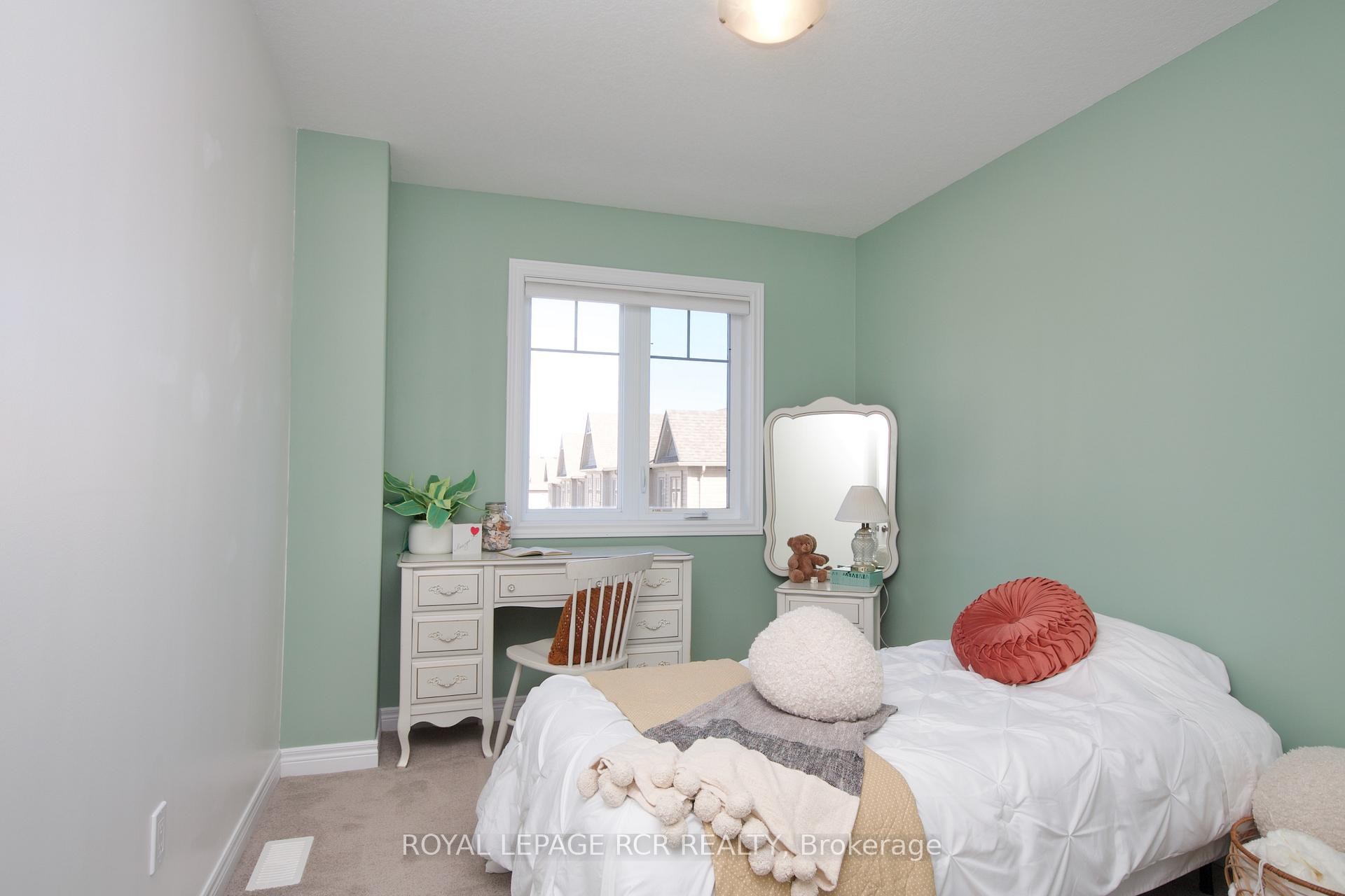 









124


Parkinson

Crescent, 27,
Orangeville,




ON
L9W 6X3

