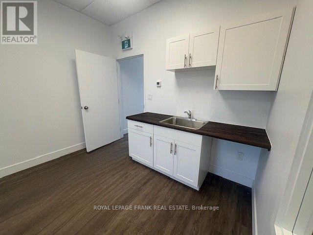 












209B - 701 ROSSLAND ROAD E

,
Whitby (Pringle Creek),




Ontario
L1N8Y9

