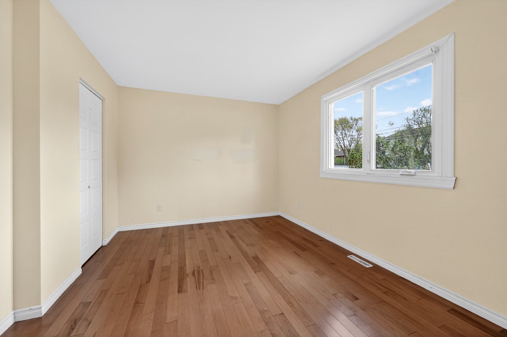 









430


Rue Jacques-David

,
Montréal (L'Île-Bizard/Sainte-Geneviève),




QC
H9C1Z6

