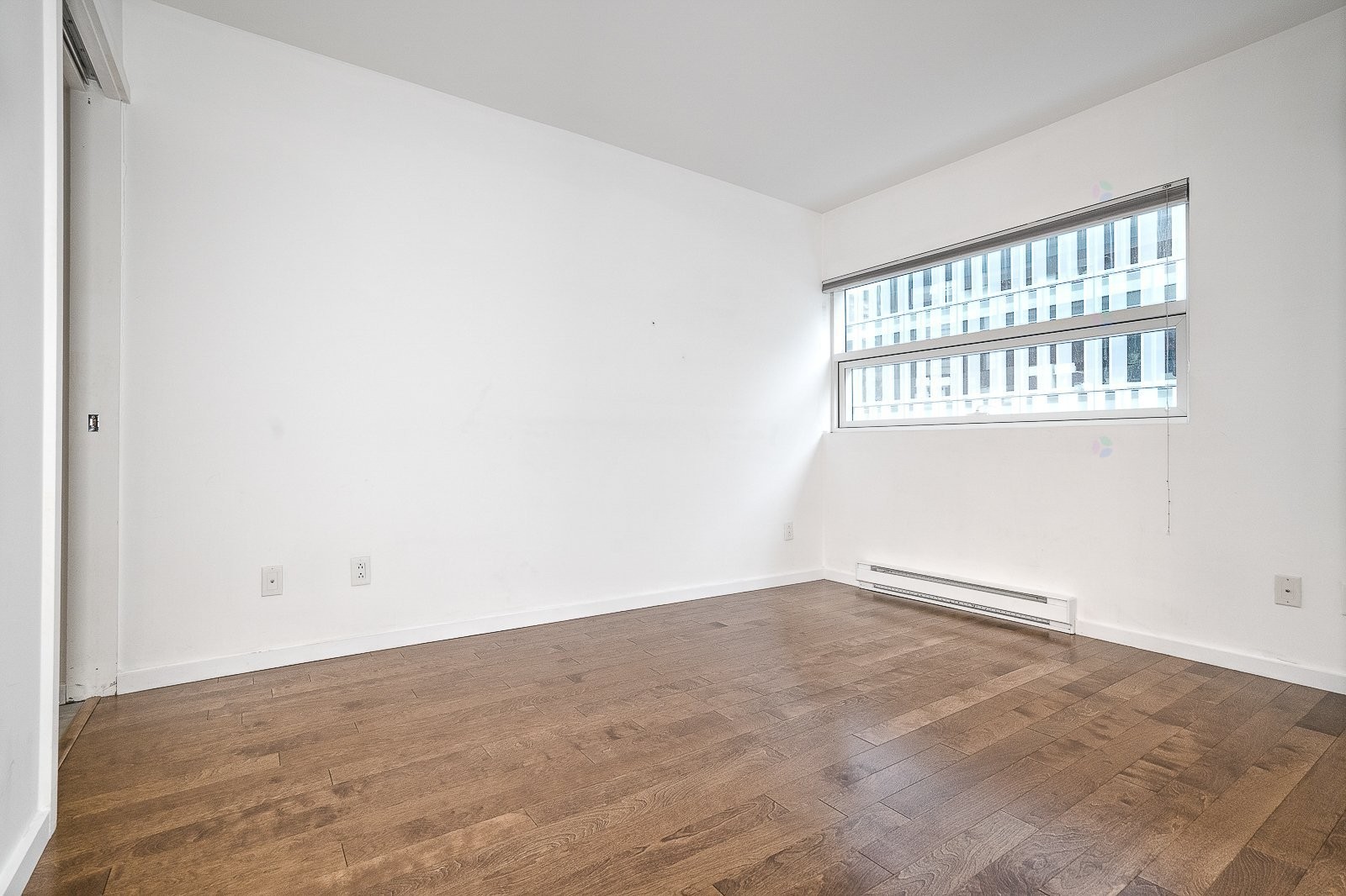 









350


Boul. De Maisonneuve O.

, 710,
Montréal (Ville-Marie),




QC
H3A0B4

