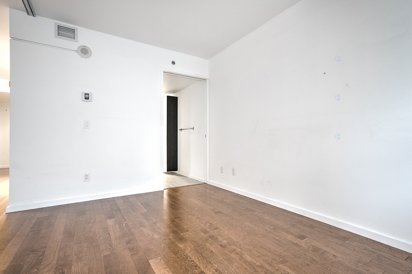 









350


Boul. De Maisonneuve O.

, 710,
Montréal (Ville-Marie),




QC
H3A0B4

