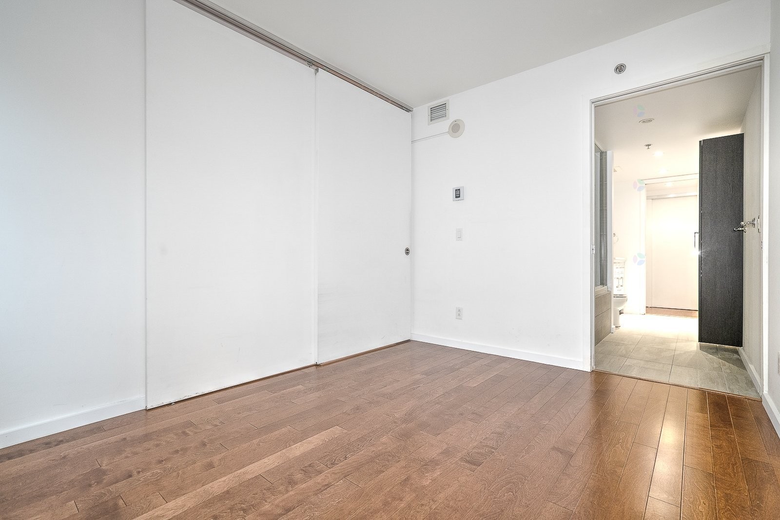 









350


Boul. De Maisonneuve O.

, 710,
Montréal (Ville-Marie),




QC
H3A0B4

