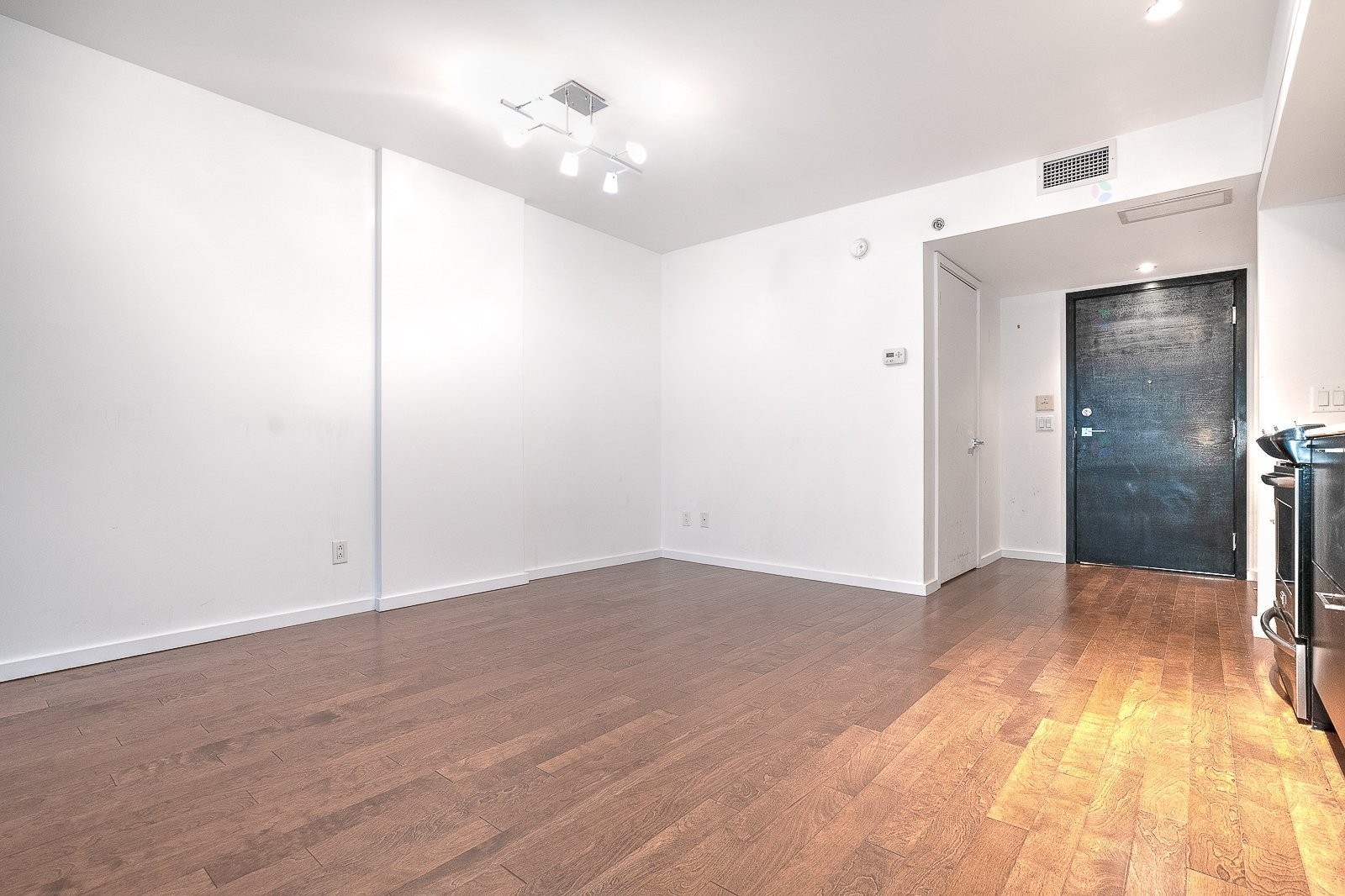 









350


Boul. De Maisonneuve O.

, 710,
Montréal (Ville-Marie),




QC
H3A0B4

