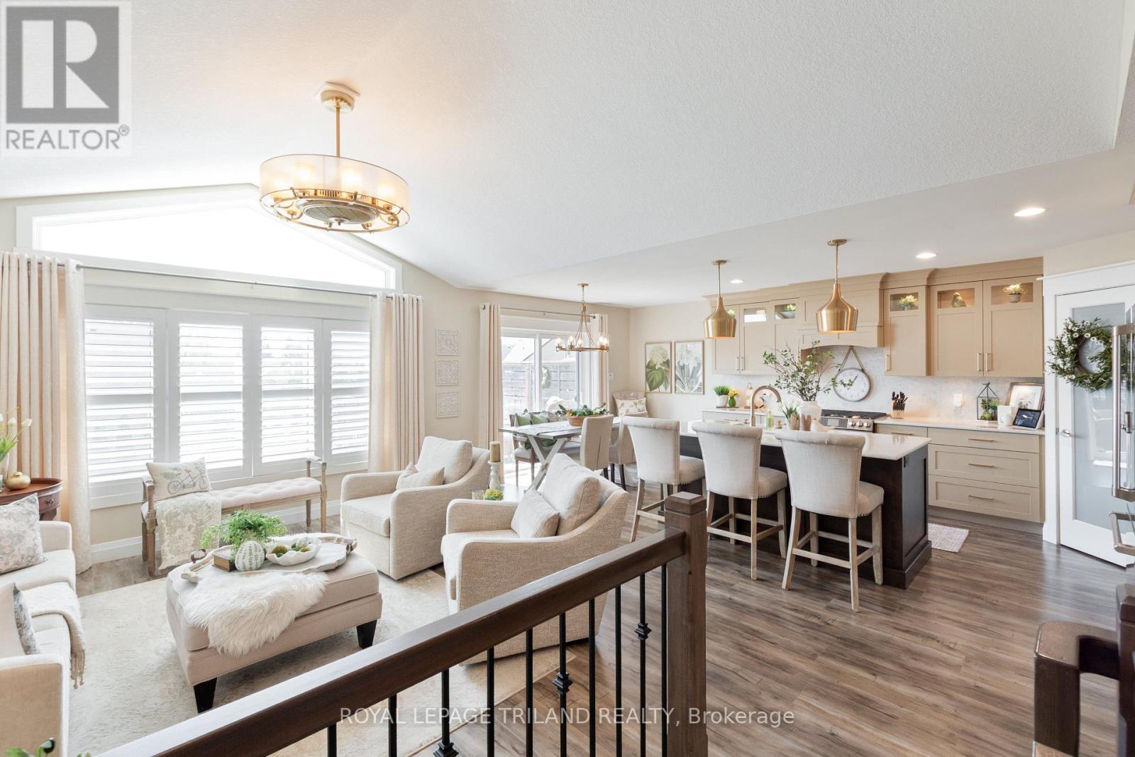 












1 LINCOLNS COVE STREET

,
Central Elgin,




Ontario
N5L0A8

