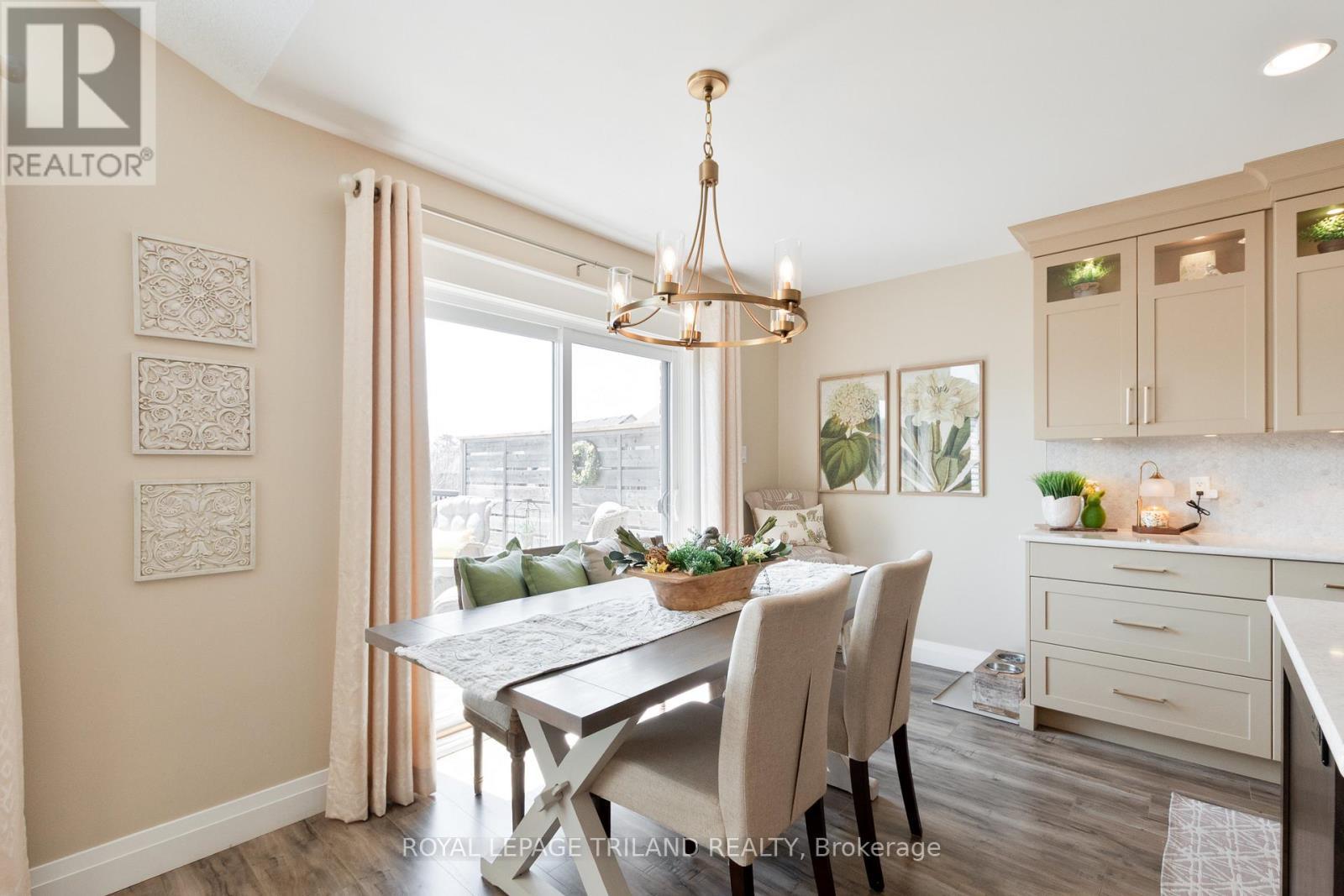 












1 LINCOLNS COVE STREET

,
Central Elgin,




Ontario
N5L0A8

