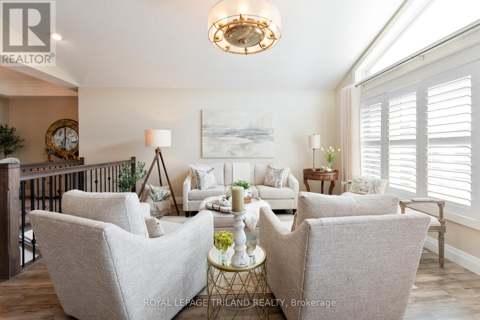 












1 LINCOLNS COVE STREET

,
Central Elgin,




Ontario
N5L0A8

