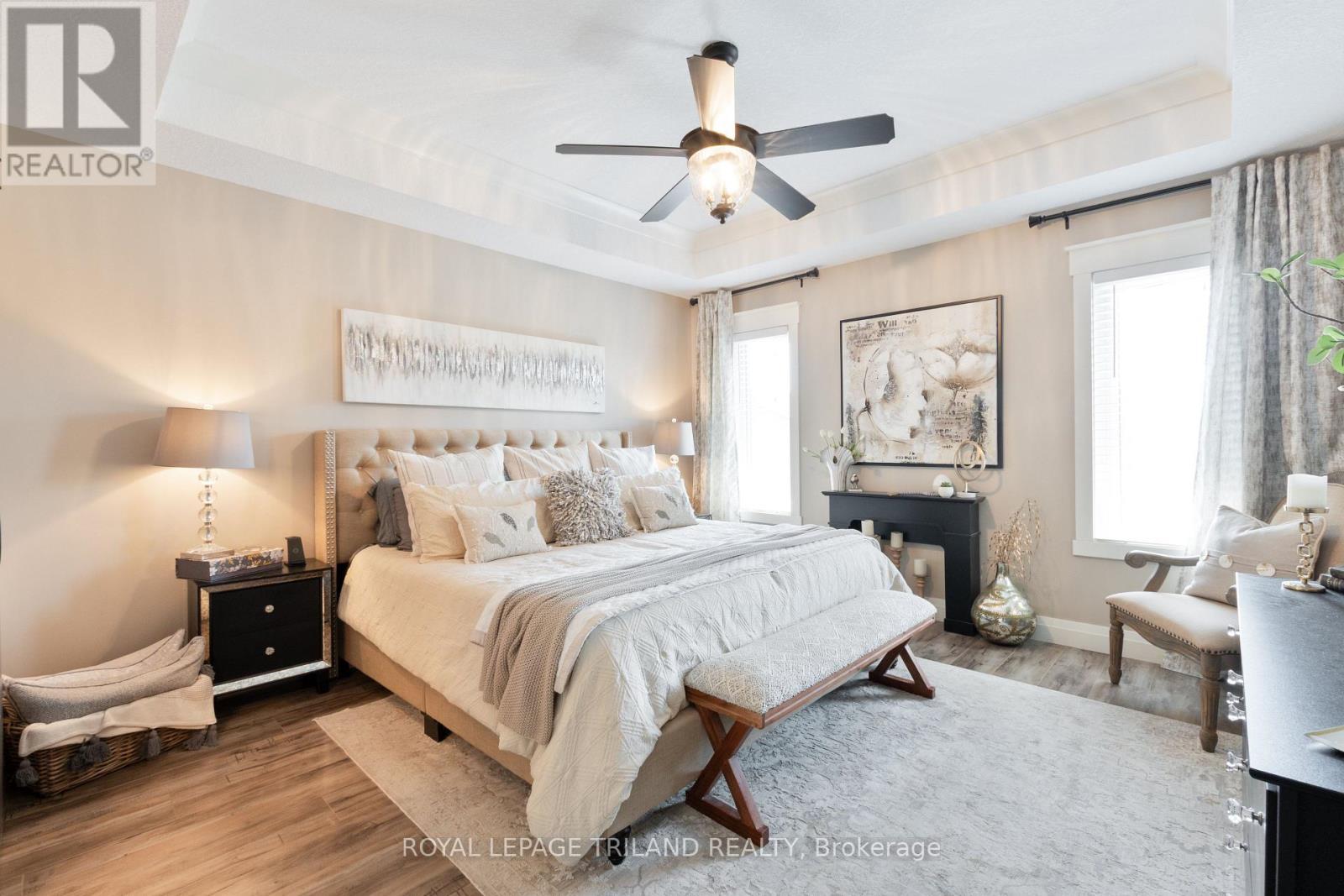 












1 LINCOLNS COVE STREET

,
Central Elgin,




Ontario
N5L0A8

