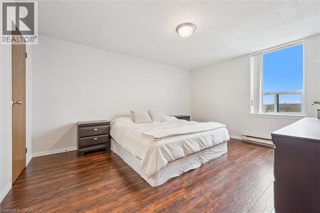 












35 GREEN VALLEY Drive Unit# 1410

,
Kitchener,




Ontario
N2P2A5


