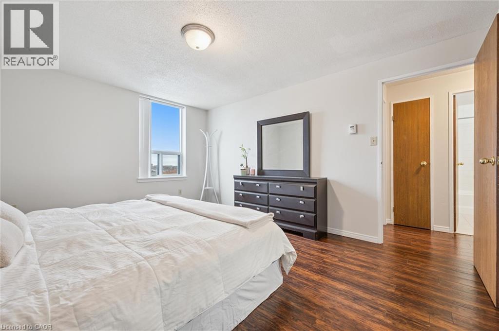 












35 GREEN VALLEY Drive Unit# 1410

,
Kitchener,




Ontario
N2P2A5

