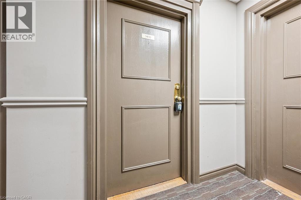 












35 GREEN VALLEY Drive Unit# 1410

,
Kitchener,




Ontario
N2P2A5

