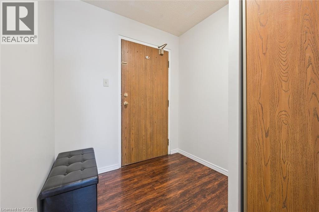 












35 GREEN VALLEY Drive Unit# 1410

,
Kitchener,




Ontario
N2P2A5

