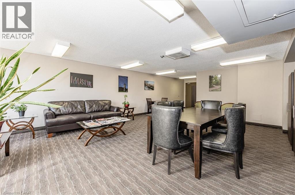 












35 GREEN VALLEY Drive Unit# 1410

,
Kitchener,




Ontario
N2P2A5

