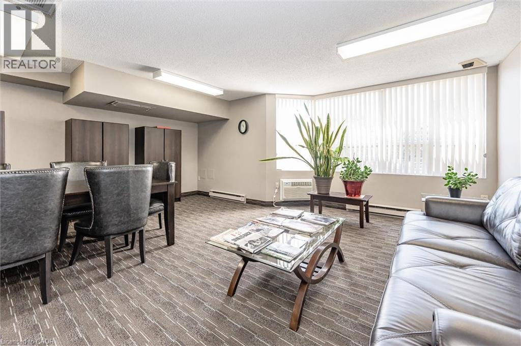 












35 GREEN VALLEY Drive Unit# 1410

,
Kitchener,




Ontario
N2P2A5

