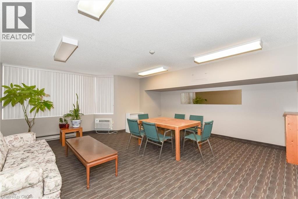 












35 GREEN VALLEY Drive Unit# 1410

,
Kitchener,




Ontario
N2P2A5

