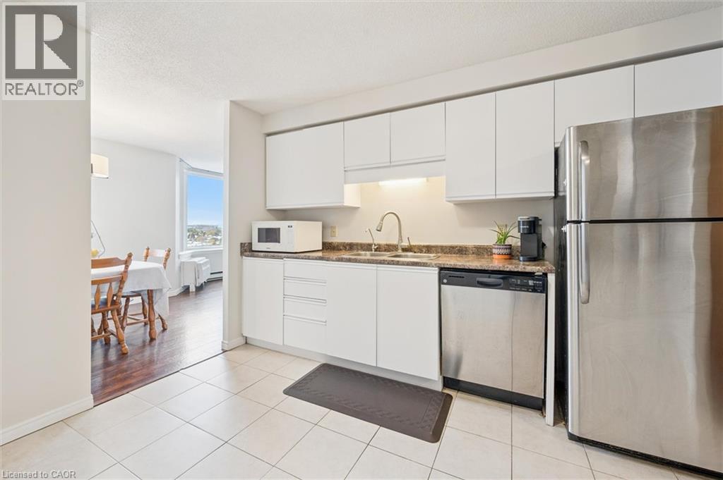 












35 GREEN VALLEY Drive Unit# 1410

,
Kitchener,




Ontario
N2P2A5

