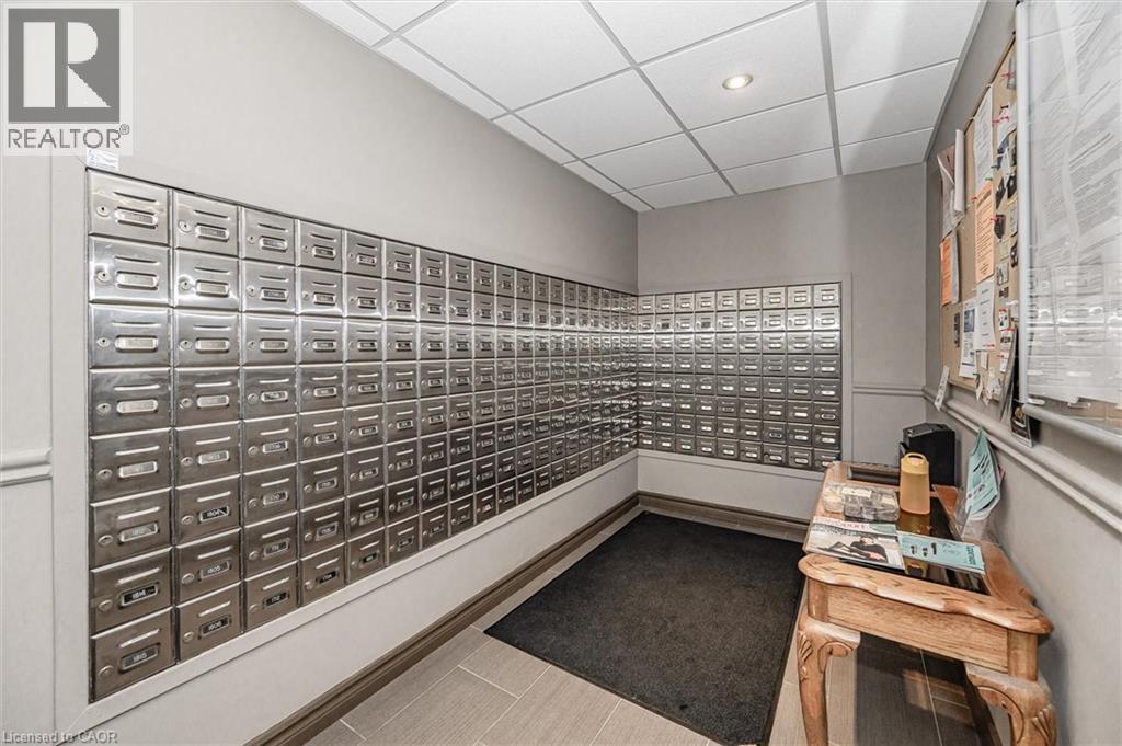 












35 GREEN VALLEY Drive Unit# 1410

,
Kitchener,




Ontario
N2P2A5

