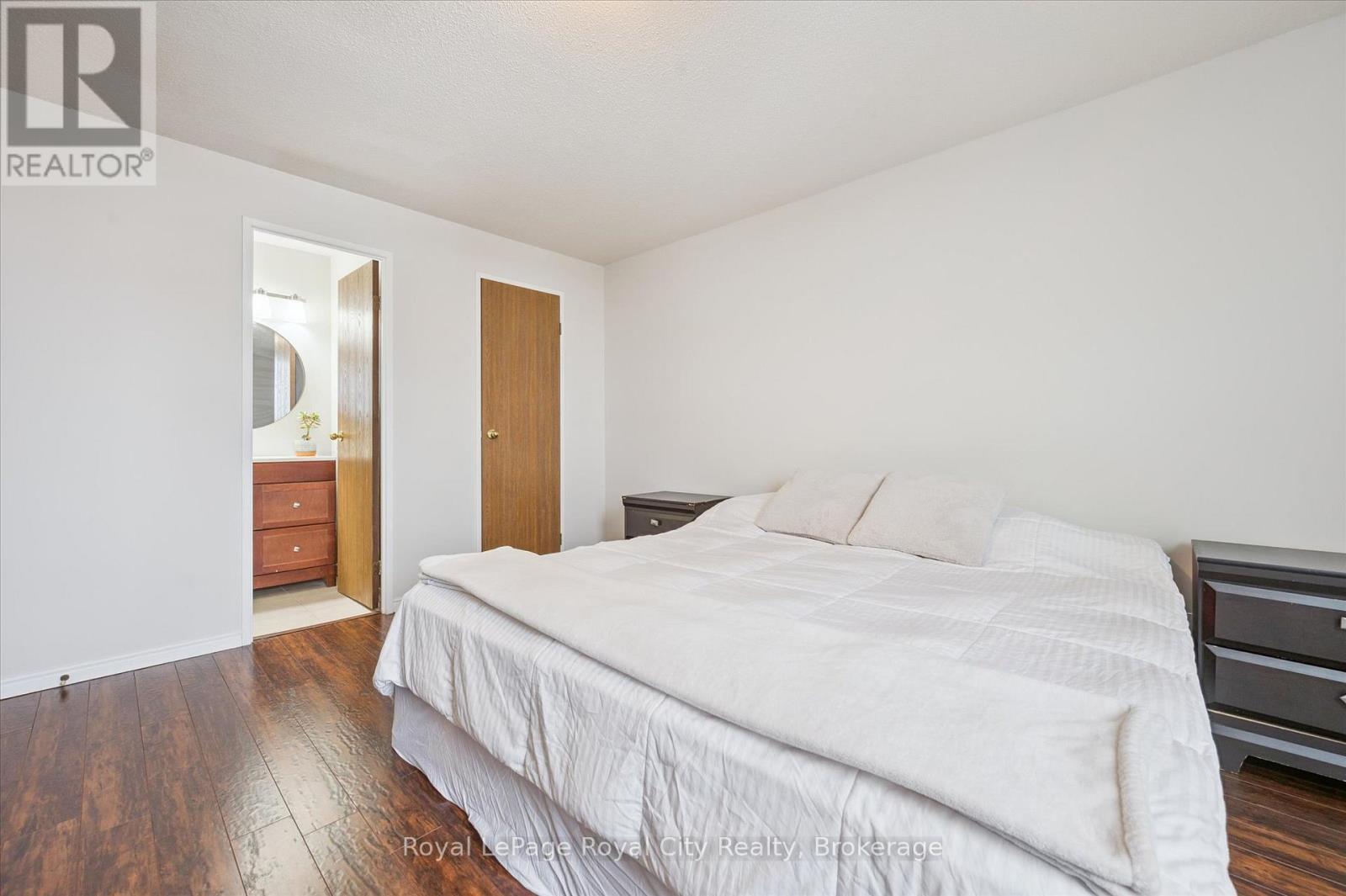 












1410 - 35 GREEN VALLEY DRIVE

,
Kitchener,




Ontario
N2P2A5

