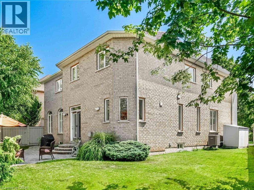 












130 INNVILLE Crescent

,
Oakville,




Ontario
L6L0B8

