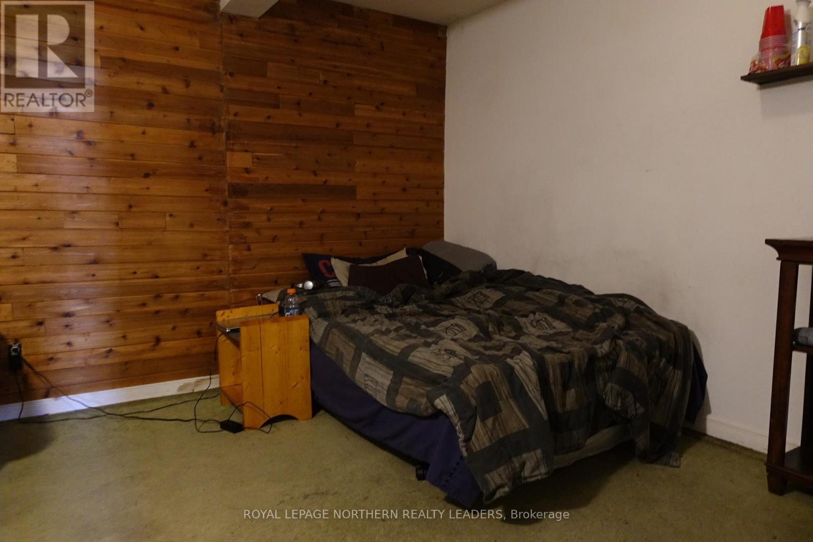 












26 LIONCREST LANE

,
Timmins (SCH - Main Area),




Ontario
P0N1G0

