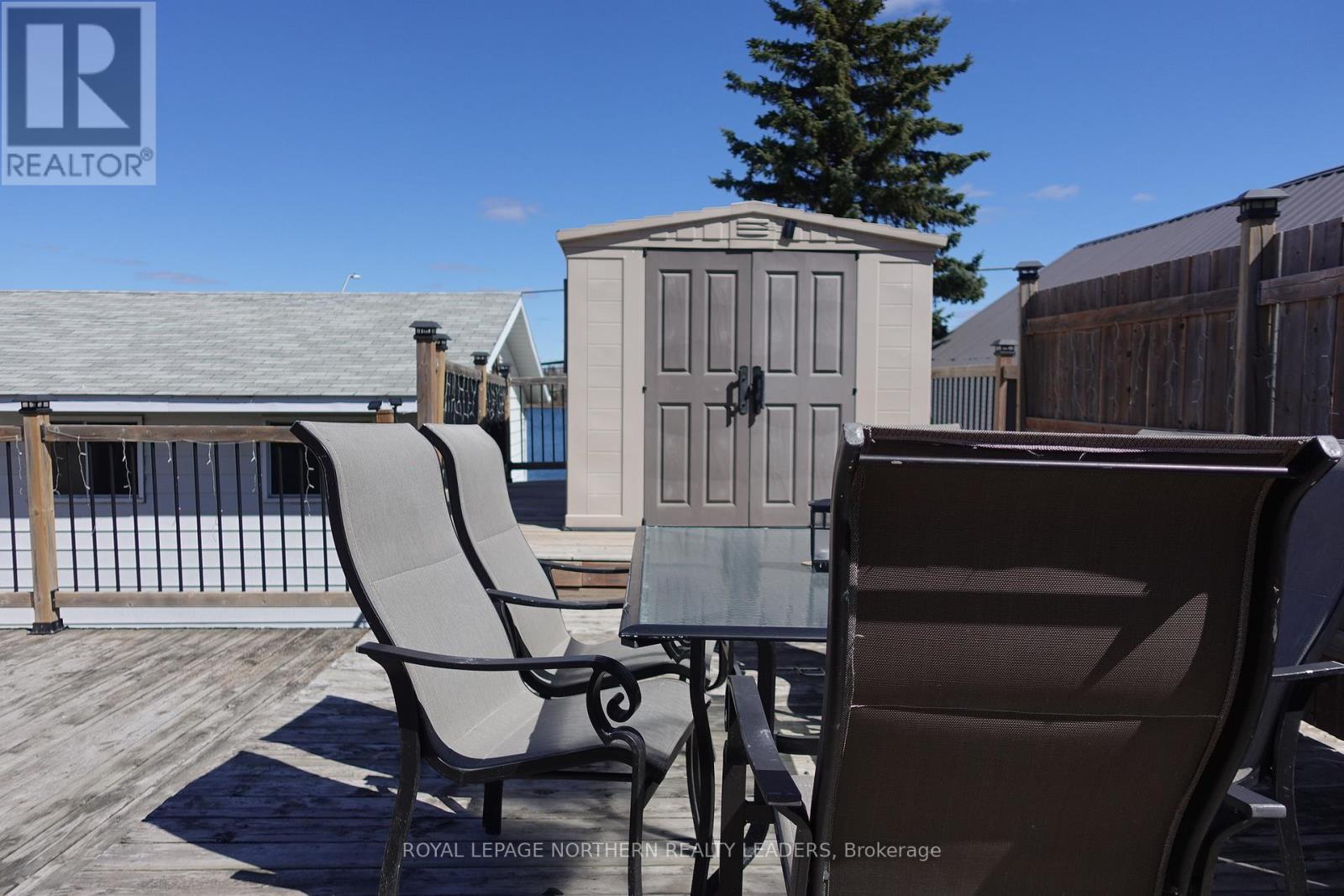 












26 LIONCREST LANE

,
Timmins (SCH - Main Area),




Ontario
P0N1G0


