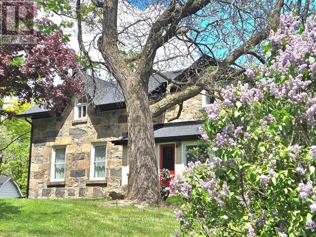 












4197 WALKERS LINE

,
Burlington,







Ontario
L7M0Y7

