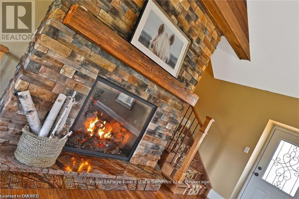 












4197 WALKERS LINE

,
Burlington,







Ontario
L7M0Y7

