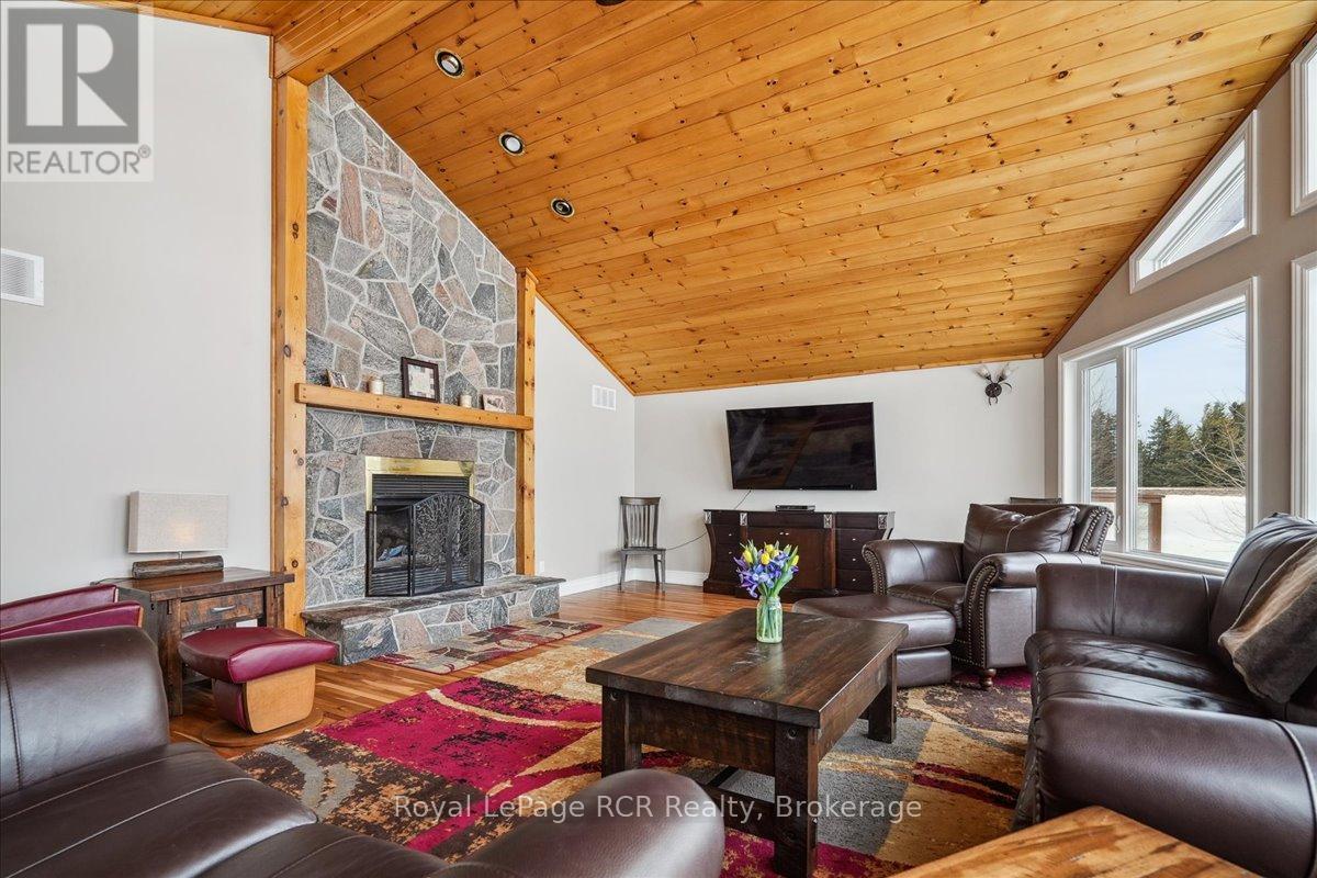 












196313 GREY 7 ROAD

,
Grey Highlands,




Ontario
N4L1W7

