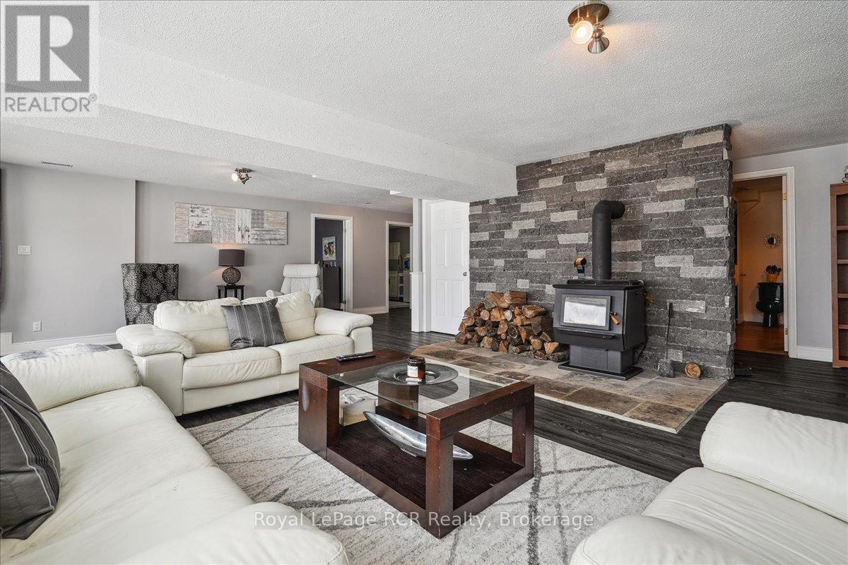 












196313 GREY 7 ROAD

,
Grey Highlands,




Ontario
N4L1W7

