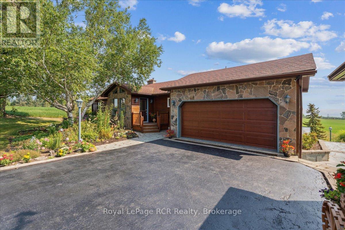 












196313 GREY 7 ROAD

,
Grey Highlands,




Ontario
N4L1W7

