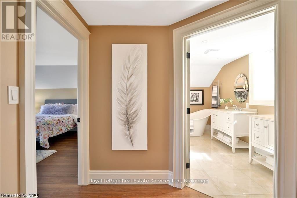 












4197 WALKERS LINE

,
Burlington,




Ontario
L7R3X4

