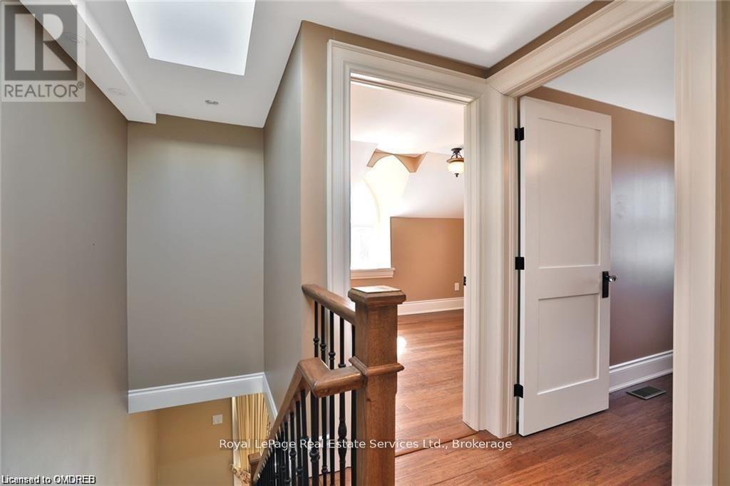 












4197 WALKERS LINE

,
Burlington,




Ontario
L7R3X4


