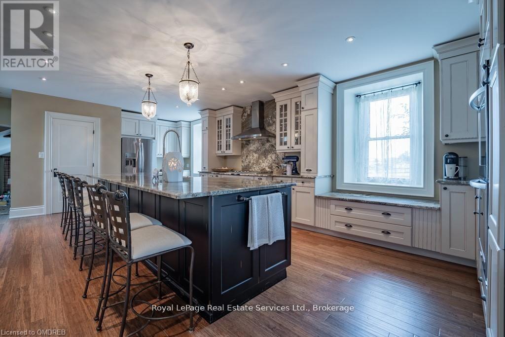 












4197 WALKERS LINE

,
Burlington,




Ontario
L7R3X4

