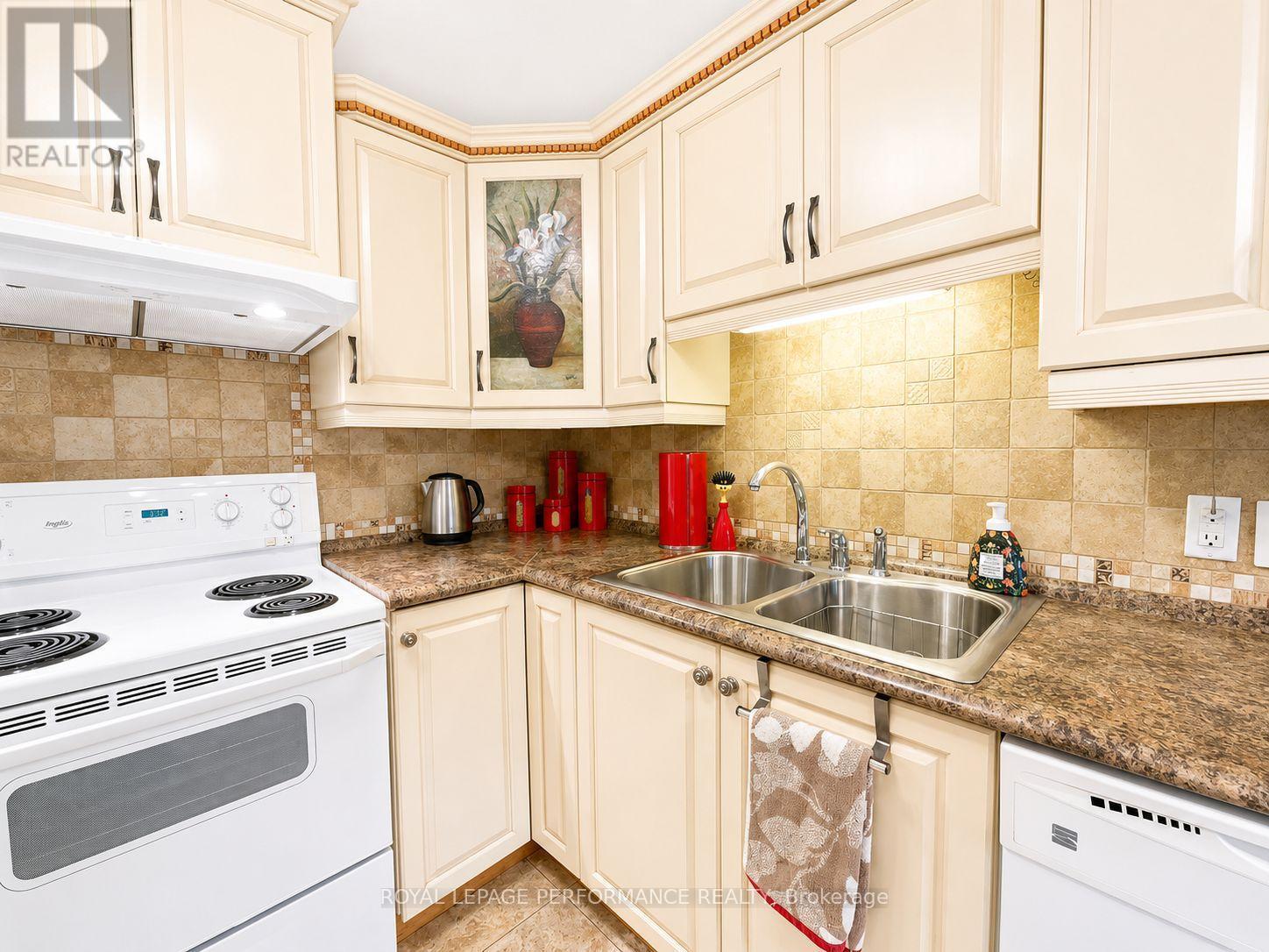 












443 TUPPER STREET

,
Hawkesbury,




Ontario
K6A3L9

