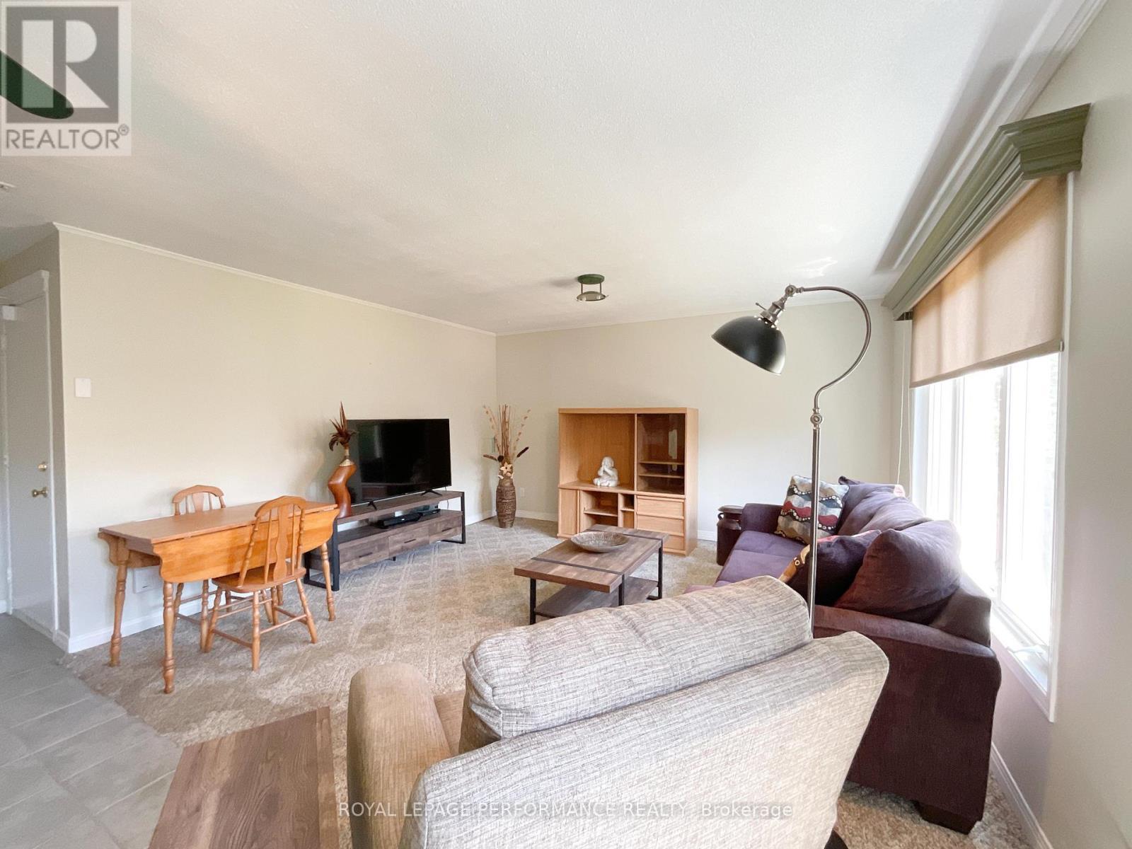 












443 TUPPER STREET

,
Hawkesbury,




Ontario
K6A3L9

