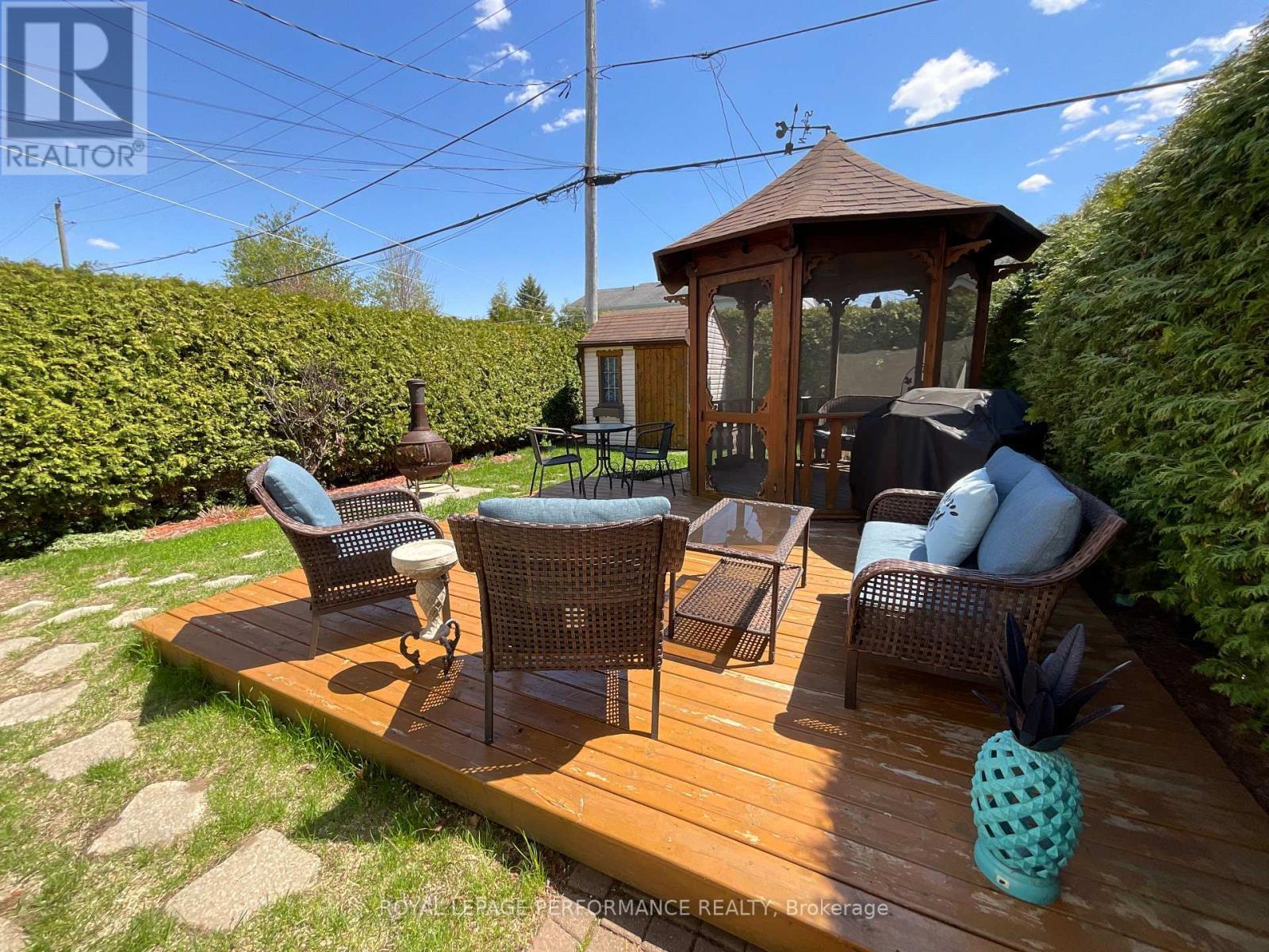 












443 TUPPER STREET

,
Hawkesbury,




Ontario
K6A3L9

