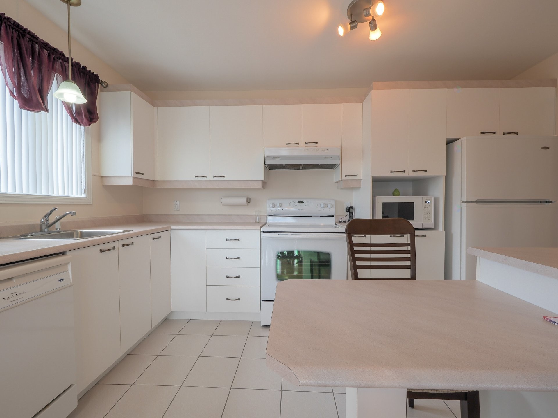 









4616


Boul. Rigaud

,
Trois-Rivières,




QC
G8Y6Y4

