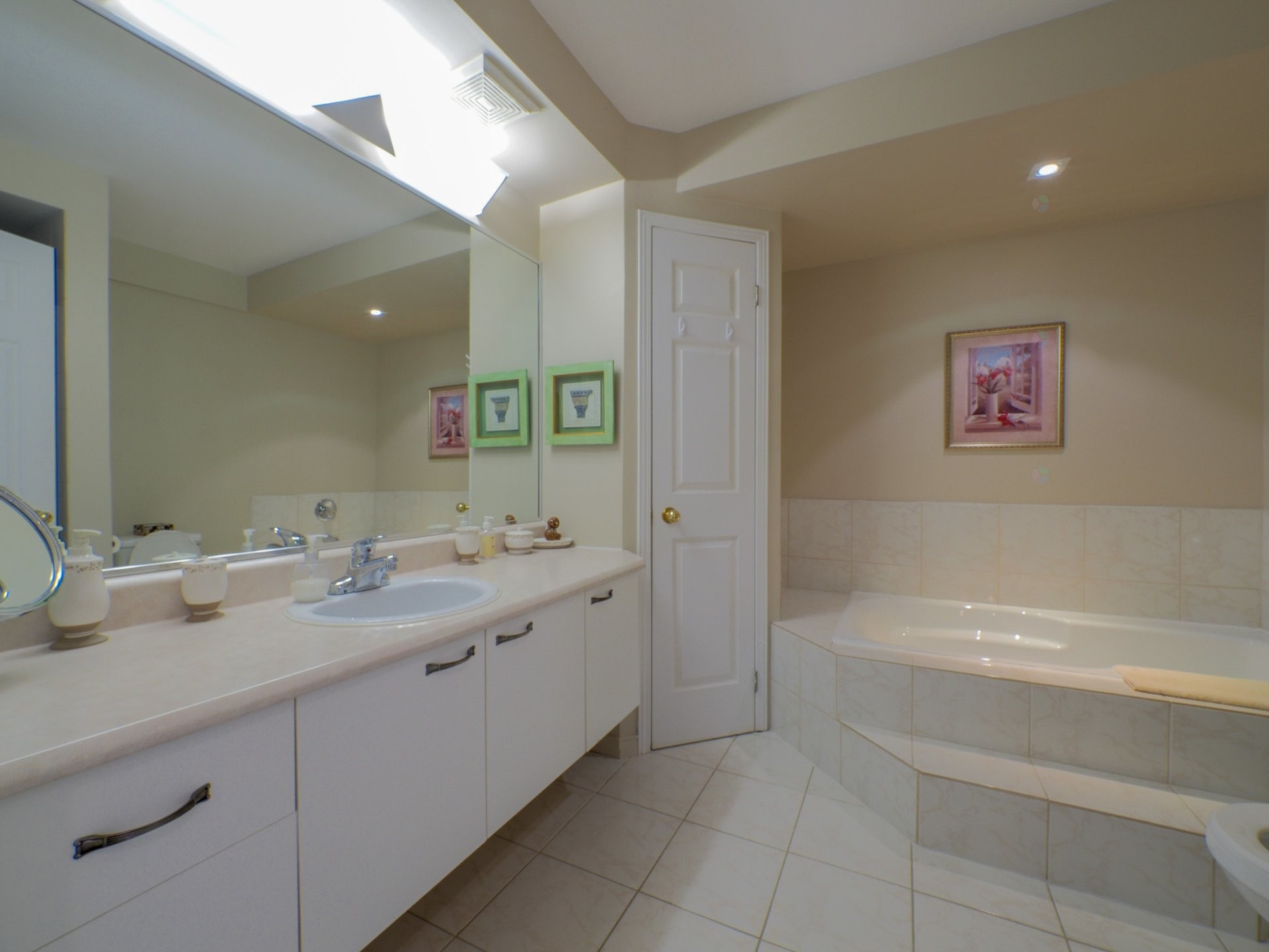 









4616


Boul. Rigaud

,
Trois-Rivières,




QC
G8Y6Y4

