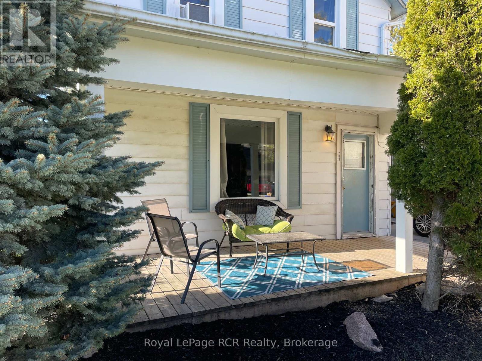 












203 MAIN STREET E

,
Minto,




Ontario
N0G2P0


